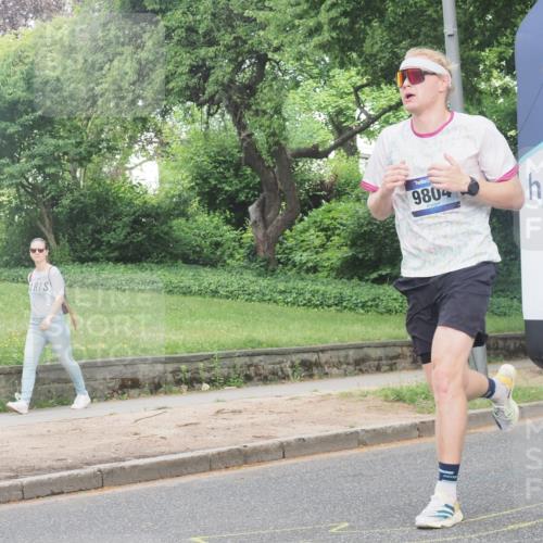 29.06.2025 - hella hamburg halbmarathon KatJ http://msf.ph/oto/8332182 29.06.2025 10:17:29 Zwischen KM18-KM19 1577 meine-sportfotos.de