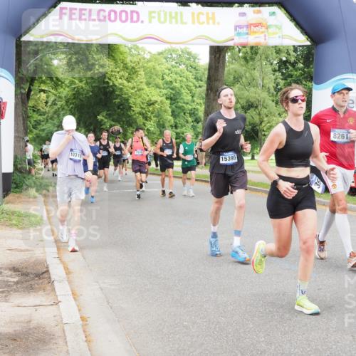 29.06.2025 - hella hamburg halbmarathon MichiJ http://msf.ph/oto/8332304 29.06.2025 10:38:21 Zwischen KM18-KM19 2718, 3654, 5894, 8117, 8261, 8313, 9869, 10319, 12527, 13701, 14562, 15395, 17179, 18811, 19040, 19053 meine-sportfotos.de