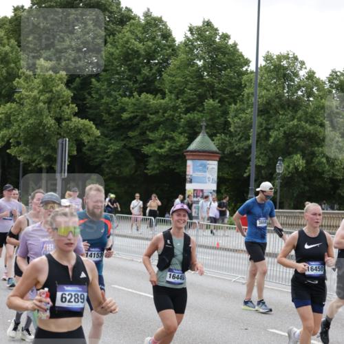 29.06.2025 - hella hamburg halbmarathon Jannik Wohlers http://msf.ph/oto/8332317 29.06.2025 10:40:25 Lombardsbrücke 1075, 1323, 2042, 2173, 2206, 2299, 2858, 3121, 3306, 3432, 3694, 4044, 4234, 4530, 4612, 4774, 4775, 4972, 5753, 6098, 6163, 6289, 6842, 7293, 7956, 8053, 8054, 8429, 8430, 9009, 9237, 9437, 9946, 10166, 10920, 10940, 11053, 11513, 11514, 11686, 12191, 12610, 12692, 12699, 13773, 15154, 15905, 16028, 16297, 16449, 16450, 17233, 17234, 17267, 19087, 19168 meine-sportfotos.de