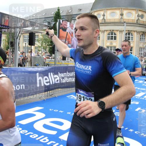 29.06.2025 - hella hamburg halbmarathon Michael Strokosch http://msf.ph/oto/8332330 29.06.2025 10:49:58 Ziel 2540, 3692, 3852, 4017, 5460, 8454, 8455, 9126, 9200, 9491, 9597, 12527, 12733, 13463, 16716, 16732, 16800, 16887, 19109, 19122 meine-sportfotos.de