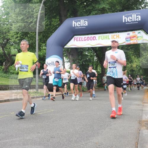 29.06.2025 - hella hamburg halbmarathon KatJ http://msf.ph/oto/8332436 29.06.2025 10:47:20 Zwischen KM18-KM19 2978, 5775, 5885, 6309, 7761, 8003, 8290 meine-sportfotos.de