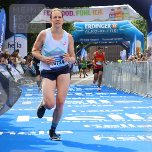 29.06.2025 - hella hamburg halbmarathon Strokosch-Dieckow http://msf.ph/oto/8332475 29.06.2025 10:34:04 Ziel 7884, 9345, 9376, 9519, 11019, 11202, 11227, 13066, 13493, 13494, 14448, 15268, 16724, 17751, 17877 meine-sportfotos.de
