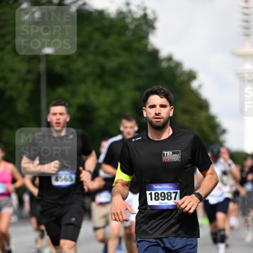 29.06.2025 - hella hamburg halbmarathon Dr. Thomas Lammeyer http://msf.ph/oto/8332667 29.06.2025 09:55:52 Kennedybrücke 1057, 1139, 1169, 1569, 1604, 1763, 3305, 3618, 4565, 4871, 4915, 5007, 5011, 5047, 5231, 5336, 5690, 6373, 6700, 6711, 7185, 7710, 8564, 8852, 9444, 9547, 10493, 10691, 11062 meine-sportfotos.de