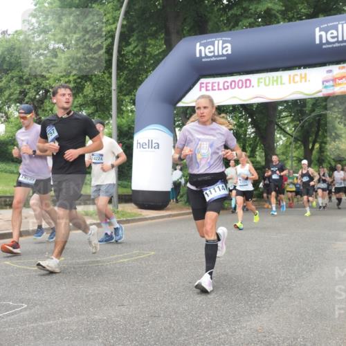 29.06.2025 - hella hamburg halbmarathon KatJ http://msf.ph/oto/8332670 29.06.2025 10:47:22 Zwischen KM18-KM19 2978, 5775, 5839, 5885, 6201, 6309, 7761, 8003, 8290 meine-sportfotos.de
