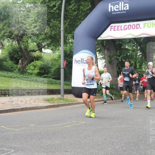 29.06.2025 - hella hamburg halbmarathon KatJ http://msf.ph/oto/8332693 29.06.2025 10:47:24 Zwischen KM18-KM19 2978, 5775, 5839, 5885, 6201, 7761, 8290, 8662 meine-sportfotos.de