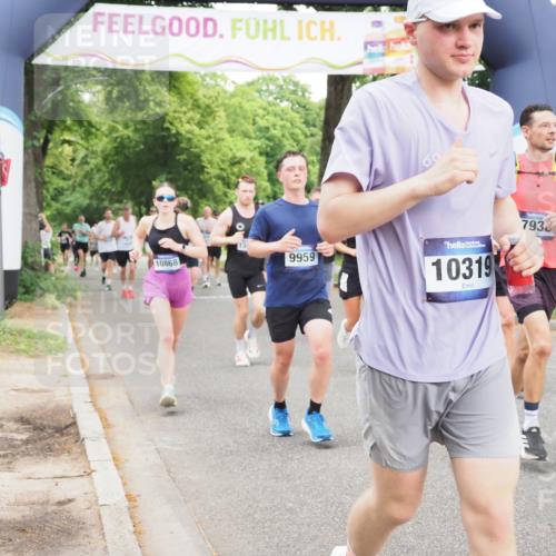 29.06.2025 - hella hamburg halbmarathon MichiJ http://msf.ph/oto/8332710 29.06.2025 10:38:24 Zwischen KM18-KM19 2718, 3654, 5894, 7930, 7932, 8261, 8313, 9959, 10319, 10868, 11733, 13015, 14562, 15395, 15720, 15899, 18811 meine-sportfotos.de