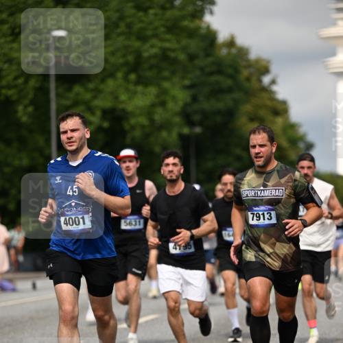 29.06.2025 - hella hamburg halbmarathon Dr. Thomas Lammeyer http://msf.ph/oto/8332839 29.06.2025 10:17:45 Kennedybrücke 1194, 1747, 1939, 2055, 2359, 2721, 2891, 2904, 4001, 4032, 4795, 4962, 5631, 5719, 6207, 7460, 7462, 7913, 8673, 9141, 9612, 9631, 9886, 10442, 10443 meine-sportfotos.de