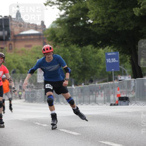 29.06.2025 - hella hamburg halbmarathon Jannik Wohlers http://msf.ph/oto/8332968 29.06.2025 09:01:35 Lombardsbrücke  meine-sportfotos.de
