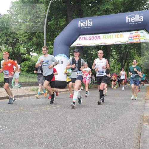 29.06.2025 - hella hamburg halbmarathon KatJ http://msf.ph/oto/8333143 29.06.2025 10:47:27 Zwischen KM18-KM19 1420, 2391, 2978, 4592, 5839, 6201, 7759, 8191, 8662 meine-sportfotos.de
