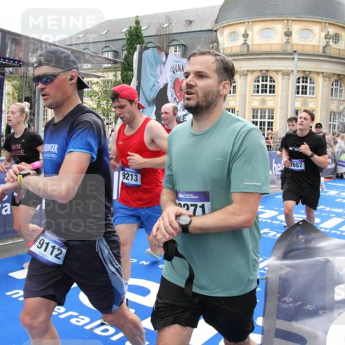 29.06.2025 - hella hamburg halbmarathon Michael Strokosch http://msf.ph/oto/8333148 29.06.2025 10:50:06 Ziel 1216, 1321, 1507, 2020, 3562, 3692, 3852, 7100, 7657, 9031, 9213, 9303, 9965, 12203, 12271, 13225, 13758, 14257, 16403, 18228, 18657, 18658, 18884, 19112 meine-sportfotos.de