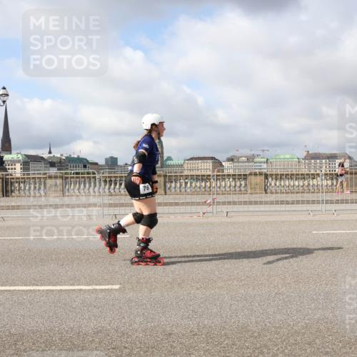 29.06.2025 - hella hamburg halbmarathon Lena Gebhardt http://msf.ph/oto/8333182 29.06.2025 09:08:42 Lombardsbrücke 76 meine-sportfotos.de