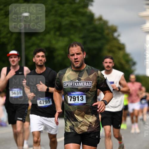 29.06.2025 - hella hamburg halbmarathon Dr. Thomas Lammeyer http://msf.ph/oto/8333225 29.06.2025 10:17:46 Kennedybrücke 1194, 1747, 1939, 2055, 2359, 2721, 2891, 2904, 4001, 4032, 4795, 4962, 5631, 5719, 6207, 7460, 7462, 7913, 8673, 9141, 9612, 9631, 9886, 10442, 10443 meine-sportfotos.de