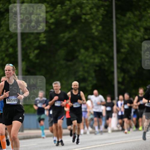 29.06.2025 - hella hamburg halbmarathon Dr. Thomas Lammeyer http://msf.ph/oto/8333271 29.06.2025 10:39:50 Kennedybrücke 2198, 2412, 2787, 2827, 3170, 3828, 3958, 4333, 4413, 4696, 4703, 4965, 5147, 6029, 6189, 6365, 6397, 6471, 6867, 8249, 8296, 8567, 9470, 9803, 9819, 10360, 10565, 10652, 11233, 11359 meine-sportfotos.de
