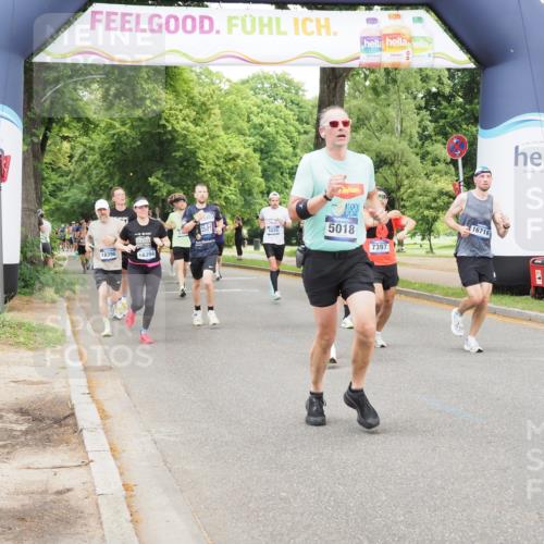 29.06.2025 - hella hamburg halbmarathon MichiJ http://msf.ph/oto/8333370 29.06.2025 10:38:33 Zwischen KM18-KM19 2670, 4077, 5018, 5600, 7397, 7943, 8989, 13073, 13403, 13726, 13976, 14458, 14626, 15480, 15871, 16291, 16716, 17823, 18394 meine-sportfotos.de
