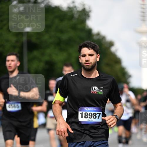 29.06.2025 - hella hamburg halbmarathon Dr. Thomas Lammeyer http://msf.ph/oto/8333389 29.06.2025 09:55:52 Kennedybrücke 1057, 1139, 1169, 1569, 1604, 1763, 3305, 3618, 4565, 4871, 4915, 5007, 5011, 5047, 5231, 5336, 5690, 6373, 6700, 6711, 7185, 7710, 8564, 8852, 9444, 9547, 10493, 10691, 11062 meine-sportfotos.de