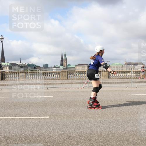 29.06.2025 - hella hamburg halbmarathon Lena Gebhardt http://msf.ph/oto/8333418 29.06.2025 09:08:42 Lombardsbrücke 76 meine-sportfotos.de