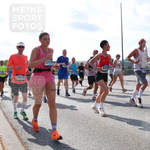 29.06.2025 - hella hamburg halbmarathon Lena Gebhardt http://msf.ph/oto/8333496 29.06.2025 10:00:29 Lombardsbrücke 4761, 11527, 12512, 17119, 11960, 1544, 2797, 2426, 6220, 3794, 1149, 4419, 1006, 1019, 1125, 1180, 1239, 1264, 1526, 1544, 1568, 1583, 1611, 1681, 2027, 2086, 2099, 2159, 2236, 2346, 2426, 2447, 2474, 2582, 2584, 2606, 2652, 2730, 2982, 3042, 3141, 3177, 3181, 3319, 3400, 3794, 3861, 3898, 4013, 4231, 4419, 4579, 4594, 4632, 4767, 4796, 4813, 4940, 4945, 5272, 5341, 5643, 5728, 6082, 6084, 6104, 6138, 6220, 6260, 6443, 6470, 6581, 8478, 9553, 9555, 9577, 10599 meine-sportfotos.de