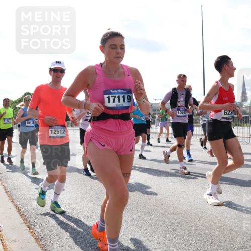 29.06.2025 - hella hamburg halbmarathon Lena Gebhardt http://msf.ph/oto/8333677 29.06.2025 10:00:30 Lombardsbrücke 4767, 11527, 18117, 12512, 17119, 10797, 6220, 1149, 1019, 1125, 1180, 1239, 1264, 1526, 1544, 1568, 1583, 1611, 1681, 2027, 2086, 2099, 2159, 2236, 2346, 2426, 2447, 2474, 2582, 2584, 2606, 2652, 2730, 2982, 3042, 3059, 3141, 3177, 3181, 3319, 3400, 3794, 3861, 3898, 3983, 4013, 4419, 4579, 4594, 4632, 4767, 4796, 4813, 4940, 4945, 5272, 5643, 5728, 6082, 6084, 6104, 6138, 6220, 6260, 6443, 6470, 6581, 8478, 9553, 9555, 9577, 10599 meine-sportfotos.de