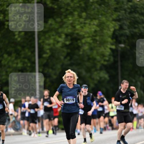 29.06.2025 - hella hamburg halbmarathon Dr. Thomas Lammeyer http://msf.ph/oto/8333686 29.06.2025 10:39:51 Kennedybrücke 2198, 2412, 2787, 2827, 3828, 3958, 4413, 4703, 4965, 5147, 6029, 6189, 6365, 6397, 6471, 6867, 8296, 8567, 8947, 9470, 9803, 9819, 10360, 10565, 10652, 11198, 11233, 11359 meine-sportfotos.de