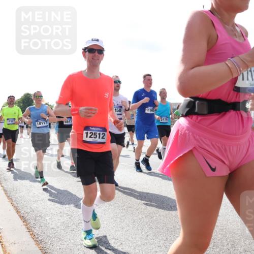 29.06.2025 - hella hamburg halbmarathon Lena Gebhardt http://msf.ph/oto/8333800 29.06.2025 10:00:30 Lombardsbrücke 4767, 11527, 18117, 5643, 12512, 450, 11960, 2426, 962, 1019, 1125, 1180, 1239, 1264, 1526, 1544, 1568, 1583, 1611, 1681, 2027, 2086, 2099, 2159, 2236, 2346, 2426, 2447, 2474, 2582, 2584, 2606, 2652, 2730, 2982, 3042, 3059, 3141, 3177, 3181, 3319, 3400, 3794, 3861, 3898, 3983, 4013, 4419, 4579, 4594, 4632, 4767, 4796, 4813, 4940, 4945, 5272, 5643, 5728, 6082, 6084, 6104, 6138, 6220, 6260, 6443, 6470, 6581, 8478, 9553, 9555, 9577, 10599 meine-sportfotos.de