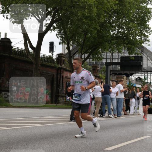 29.06.2025 - hella hamburg halbmarathon Yannick Fuchs http://msf.ph/oto/8333815 29.06.2025 10:51:50 20KM 1611, 2025, 2488, 2606, 2759, 2806, 2840, 2883, 2907, 3093, 3141, 3859, 4426, 4467, 4502, 4579, 4632, 4833, 5341, 5926, 6104, 6281, 6302, 6531, 6595, 7138, 7189, 7833, 8322, 8585, 9316, 9485, 10599, 10788, 11645, 13465, 13816, 14571, 15217, 15229, 16517, 16531, 17405, 17415, 17455, 17543, 18068, 18180, 18492, 18501, 18587, 18762, 18891 meine-sportfotos.de