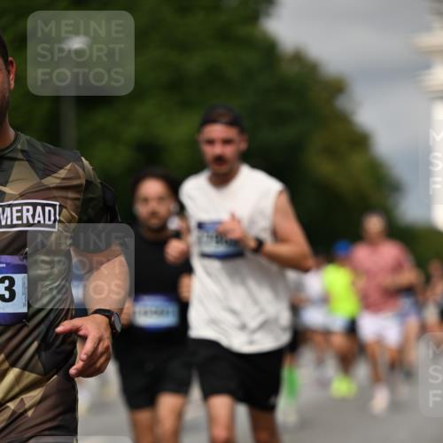 29.06.2025 - hella hamburg halbmarathon Dr. Thomas Lammeyer http://msf.ph/oto/8333888 29.06.2025 10:17:48 Kennedybrücke 1194, 1747, 1939, 2359, 2721, 2891, 2904, 4001, 4032, 4795, 4962, 5631, 5719, 6207, 7462, 7913, 8673, 9141, 9612, 9631, 9886, 10442, 10443 meine-sportfotos.de