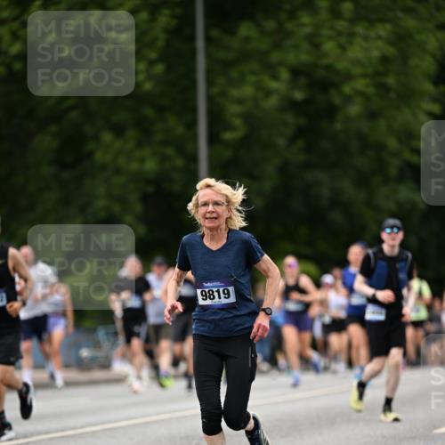 29.06.2025 - hella hamburg halbmarathon Dr. Thomas Lammeyer http://msf.ph/oto/8333936 29.06.2025 10:39:52 Kennedybrücke 2198, 2412, 2787, 2827, 3828, 4413, 4703, 4965, 5147, 6029, 6189, 6471, 6867, 8296, 8567, 8947, 9470, 9803, 9819, 10360, 10565, 10652, 11187, 11198, 11233, 11359 meine-sportfotos.de