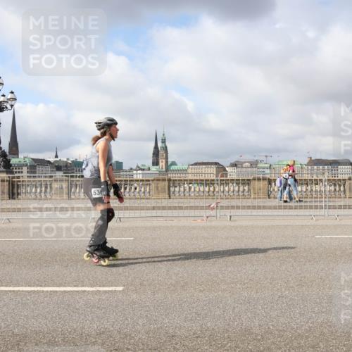 29.06.2025 - hella hamburg halbmarathon Lena Gebhardt http://msf.ph/oto/8334016 29.06.2025 09:08:57 Lombardsbrücke 536 meine-sportfotos.de