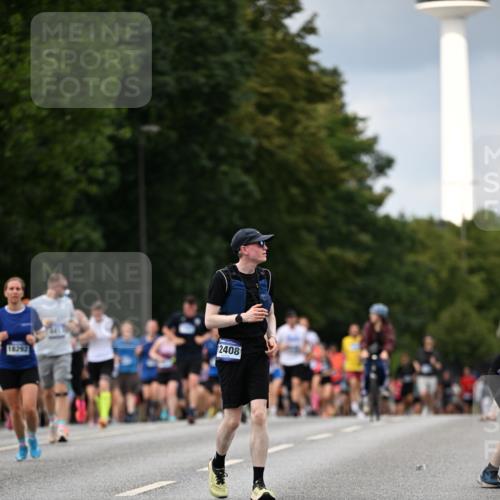 29.06.2025 - hella hamburg halbmarathon Dr. Thomas Lammeyer http://msf.ph/oto/8334180 29.06.2025 10:39:55 Kennedybrücke 1336, 2412, 2787, 2827, 3828, 4413, 4703, 4965, 5147, 6029, 6189, 6471, 6867, 8567, 8947, 9470, 9819, 10360, 10565, 10652, 11187, 11198, 11233, 11359 meine-sportfotos.de