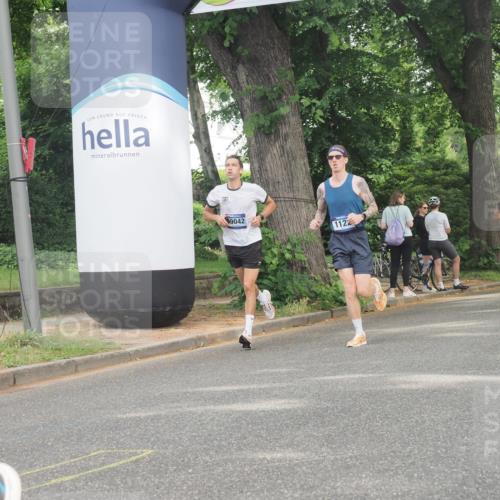 29.06.2025 - hella hamburg halbmarathon KatJ http://msf.ph/oto/8334328 29.06.2025 10:17:41 Zwischen KM18-KM19 2604 meine-sportfotos.de