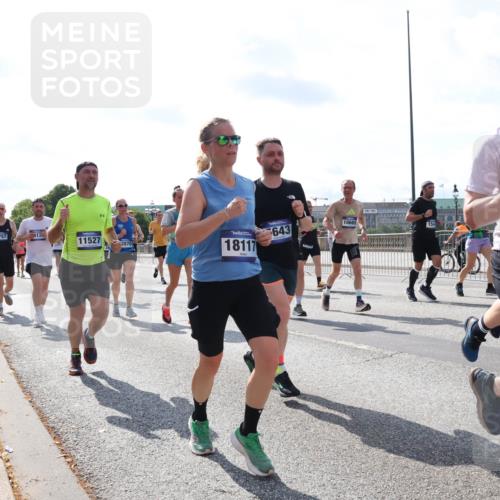 29.06.2025 - hella hamburg halbmarathon Lena Gebhardt http://msf.ph/oto/8334368 29.06.2025 10:00:31 Lombardsbrücke 10665, 4767, 13, 643, 154, 11527, 2879, 18117, 450, 1019, 1180, 1239, 1264, 1526, 1544, 1568, 1583, 1611, 1681, 2027, 2086, 2099, 2159, 2236, 2346, 2426, 2447, 2474, 2582, 2584, 2606, 2652, 2730, 2982, 3042, 3059, 3141, 3177, 3181, 3319, 3400, 3794, 3861, 3898, 3983, 4419, 4579, 4594, 4632, 4767, 4796, 4813, 4940, 4945, 5272, 5643, 5728, 6082, 6084, 6104, 6138, 6220, 6260, 6443, 6470, 6581, 8478, 8632, 9553, 9555, 9577, 10074, 10599 meine-sportfotos.de
