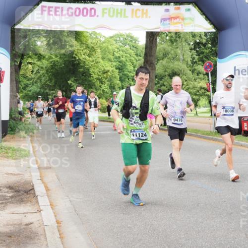 29.06.2025 - hella hamburg halbmarathon MichiJ http://msf.ph/oto/8334417 29.06.2025 10:38:43 Zwischen KM18-KM19 5399, 7134, 8205, 9057, 9093, 9476, 9739, 9793, 10215, 10603, 10891, 11124, 11791, 12367, 13707, 17129, 18006 meine-sportfotos.de