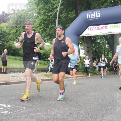 29.06.2025 - hella hamburg halbmarathon KatJ http://msf.ph/oto/8334460 29.06.2025 10:47:38 Zwischen KM18-KM19 1453, 1653, 2086, 3097, 4068, 6921, 7033 meine-sportfotos.de