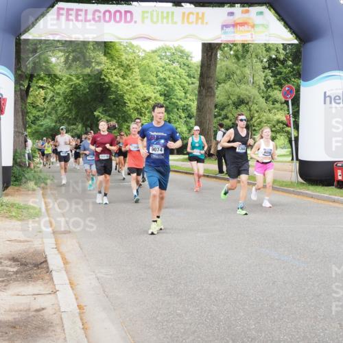 29.06.2025 - hella hamburg halbmarathon MichiJ http://msf.ph/oto/8334521 29.06.2025 10:38:44 Zwischen KM18-KM19 1366, 7134, 8205, 8856, 9093, 9476, 9739, 9793, 10215, 10603, 10891, 11124, 11791, 12367, 13707, 17129, 18006 meine-sportfotos.de