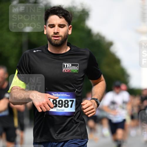 29.06.2025 - hella hamburg halbmarathon Dr. Thomas Lammeyer http://msf.ph/oto/8334625 29.06.2025 09:55:53 Kennedybrücke 1057, 1139, 1169, 1512, 1569, 1604, 1763, 3305, 3618, 4565, 4871, 4915, 5007, 5011, 5047, 5231, 5336, 5690, 6373, 6700, 6711, 7185, 7710, 8564, 8852, 9444, 9547, 10493, 10691, 10741, 11062 meine-sportfotos.de