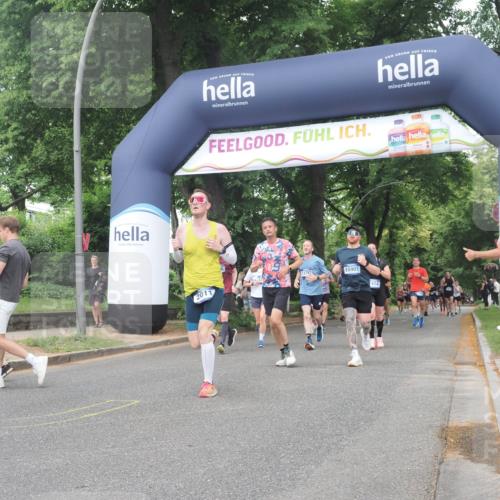 29.06.2025 - hella hamburg halbmarathon KatJ http://msf.ph/oto/8334651 29.06.2025 10:47:42 Zwischen KM18-KM19 1006, 1414, 1453, 2011, 2086, 2322, 2323, 7033 meine-sportfotos.de