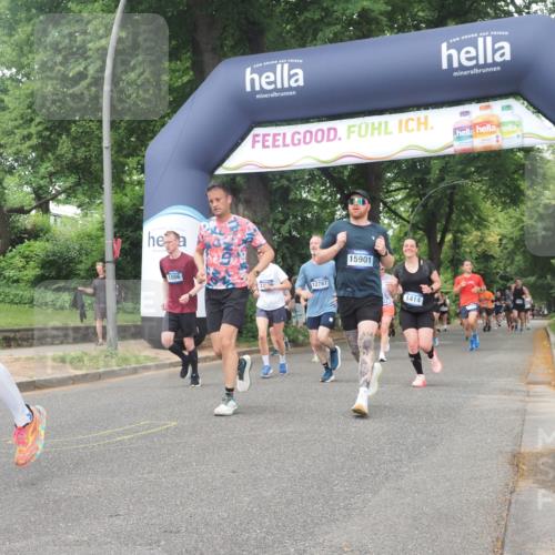 29.06.2025 - hella hamburg halbmarathon KatJ http://msf.ph/oto/8334737 29.06.2025 10:47:43 Zwischen KM18-KM19 1006, 1414, 1453, 2011, 2086, 2322, 2323 meine-sportfotos.de