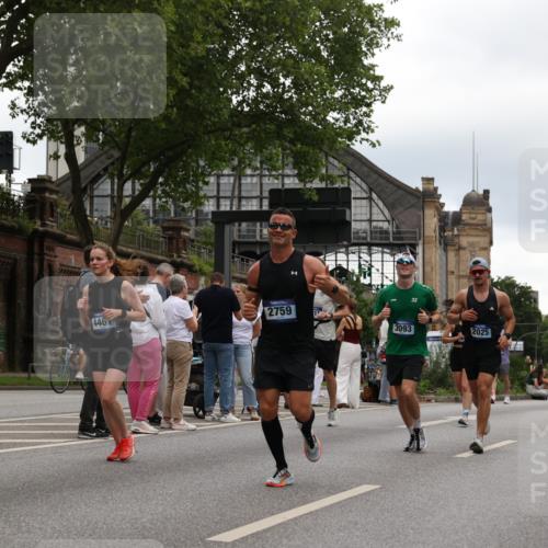 29.06.2025 - hella hamburg halbmarathon Yannick Fuchs http://msf.ph/oto/8334811 29.06.2025 10:51:53 20KM 1595, 1611, 2025, 2488, 2606, 2759, 2806, 2840, 2883, 2907, 3093, 3141, 3859, 4319, 4426, 4467, 4502, 4579, 4632, 4833, 5341, 5926, 6104, 6281, 6302, 6531, 6595, 7138, 7189, 8322, 8585, 9316, 9485, 10599, 10788, 11645, 12585, 13465, 13816, 13880, 14266, 14571, 15217, 15229, 16517, 16531, 17405, 17415, 17455, 17543, 18068, 18180, 18492, 18501, 18587, 18762, 18891 meine-sportfotos.de