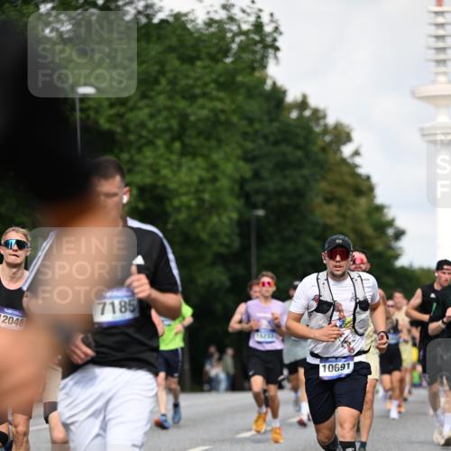 29.06.2025 - hella hamburg halbmarathon Dr. Thomas Lammeyer http://msf.ph/oto/8334829 29.06.2025 09:55:54 Kennedybrücke 1057, 1139, 1169, 1512, 1569, 1604, 3305, 3618, 4565, 4871, 4915, 5007, 5011, 5047, 5231, 5336, 5690, 6373, 6700, 6711, 7185, 7710, 8564, 8852, 9444, 9547, 10493, 10691, 10741, 11062 meine-sportfotos.de