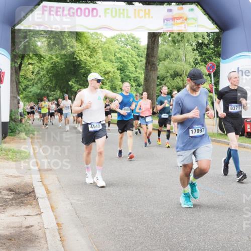 29.06.2025 - hella hamburg halbmarathon MichiJ http://msf.ph/oto/8334959 29.06.2025 10:38:49 Zwischen KM18-KM19 1366, 4140, 7369, 8371, 8856, 8930, 9074, 10115, 10215, 11214, 11512, 16591, 17962, 17997 meine-sportfotos.de