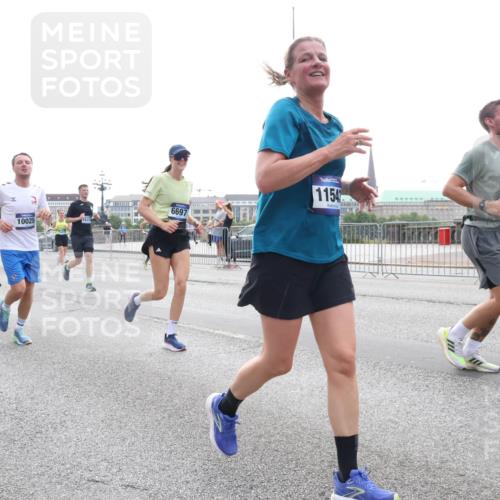 29.06.2025 - hella hamburg halbmarathon Lena Gebhardt http://msf.ph/oto/8334990 29.06.2025 10:38:03 Lombardsbrücke 10025, 1622, 7358, 6697, 1154, 1196, 1394, 1457, 1475, 1578, 1596, 1742, 1799, 1901, 1966, 1985, 2113, 2199, 2498, 2786, 2853, 3010, 3230, 3242, 3246, 3338, 3635, 3636, 3716, 3880, 4414, 4921, 5139, 5300, 5522, 5713, 5875, 6199, 6200, 6243, 6362, 6697, 6751, 6930, 7118, 7165, 7244, 7321, 7350, 7552, 7629, 7696, 7868, 7914, 8985, 9247, 9288, 9895, 10159, 10506, 10836, 11087, 11543, 12123, 12254, 12472, 12824, 16680, 17798 meine-sportfotos.de