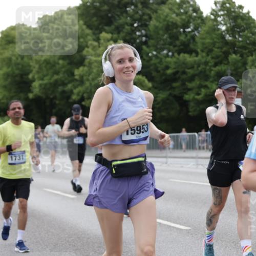 29.06.2025 - hella hamburg halbmarathon Jannik Wohlers http://msf.ph/oto/8335102 29.06.2025 10:40:47 Lombardsbrücke 1317, 1731, 2229, 2805, 3532, 3533, 4412, 4638, 5086, 5225, 5549, 5688, 5689, 5928, 6088, 6474, 7661, 7821, 7829, 8293, 8385, 8751, 8769, 8878, 8992, 9962, 10269, 10407, 10644, 10835, 11759, 11851, 13168, 13299, 13778, 13848, 14253, 14376, 14553, 14776, 15076, 15953, 16454, 16559, 16802, 16846, 16981, 17370, 17872, 17879, 18142, 18494, 18580, 18844, 18888 meine-sportfotos.de