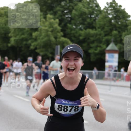 29.06.2025 - hella hamburg halbmarathon Jannik Wohlers http://msf.ph/oto/8335715 29.06.2025 10:40:51 Lombardsbrücke 1317, 1731, 2229, 2805, 3532, 3533, 4412, 4638, 5086, 5225, 5549, 5688, 5689, 5928, 5942, 6088, 6250, 6474, 6793, 6894, 7661, 7821, 7829, 8293, 8385, 8586, 8751, 8769, 8878, 8992, 9962, 10181, 10269, 10407, 10835, 11759, 11851, 13168, 13299, 13373, 13778, 13848, 14037, 14253, 14376, 14776, 15076, 15224, 15953, 16260, 16454, 16559, 16802, 16846, 16981, 17370, 17872, 18142, 18494, 18580, 18844, 18888 meine-sportfotos.de