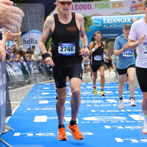 29.06.2025 - hella hamburg halbmarathon Strokosch-Dieckow http://msf.ph/oto/8335918 29.06.2025 10:33:46 Ziel 1743, 2228, 2243, 2746, 4246, 5193, 10865, 13771, 14310, 14466, 16243, 16755 meine-sportfotos.de