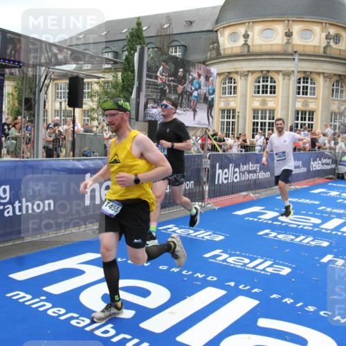 29.06.2025 - hella hamburg halbmarathon Michael Strokosch http://msf.ph/oto/8335947 29.06.2025 10:50:34 Ziel 1750, 3414, 4127, 5447, 6282, 7397, 8153, 8576, 11214, 11455, 12624, 13812, 14626, 15803, 16806, 17179, 17247, 17319, 18006, 18394 meine-sportfotos.de