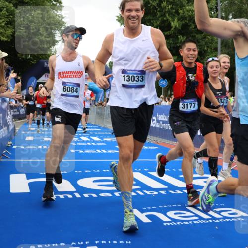 29.06.2025 - hella hamburg halbmarathon Strokosch-Dieckow http://msf.ph/oto/8336139 29.06.2025 10:54:15 Ziel 1267, 1442, 3103, 3177, 3861, 3898, 5638, 6082, 6084, 6443, 6511, 6512, 7274, 8223, 8390, 8772, 9791, 11430, 12213, 13033, 13289, 13794, 13803, 15169, 15524, 15946, 16527, 16574, 16750, 16780, 16879, 17087, 17698, 18268 meine-sportfotos.de