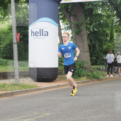 29.06.2025 - hella hamburg halbmarathon KatJ http://msf.ph/oto/8336184 29.06.2025 10:18:07 Zwischen KM18-KM19 1953, 3075 meine-sportfotos.de