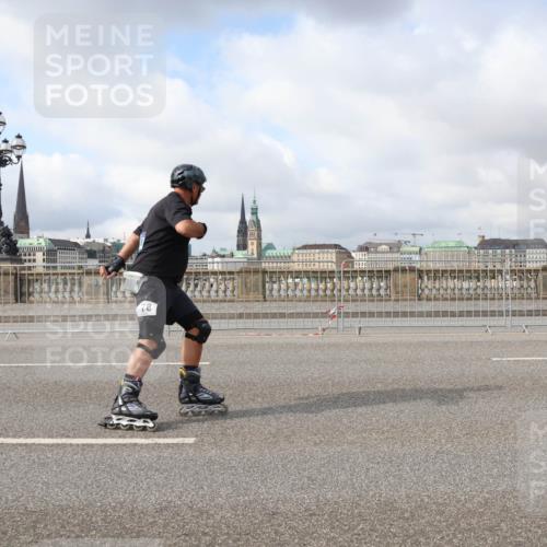 29.06.2025 - hella hamburg halbmarathon Lena Gebhardt http://msf.ph/oto/8336226 29.06.2025 09:09:02 Lombardsbrücke 78 meine-sportfotos.de