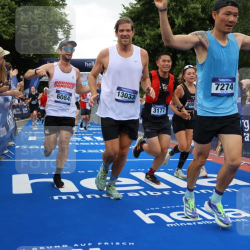 29.06.2025 - hella hamburg halbmarathon Strokosch-Dieckow http://msf.ph/oto/8336289 29.06.2025 10:54:14 Ziel 1267, 3103, 3177, 3861, 3898, 5638, 6082, 6084, 6294, 6443, 6512, 7274, 8223, 8390, 9791, 11430, 12213, 13033, 13289, 13397, 13794, 13803, 15169, 15524, 15946, 16527, 16574, 16750, 16780, 16879, 17087, 17698, 18268 meine-sportfotos.de