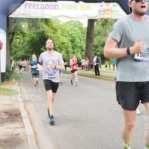 29.06.2025 - hella hamburg halbmarathon MichiJ http://msf.ph/oto/8336318 29.06.2025 10:39:11 Zwischen KM18-KM19 2397, 2636, 2818, 4967, 6286, 8977, 14561, 15126, 15829, 17530, 17815, 18869 meine-sportfotos.de